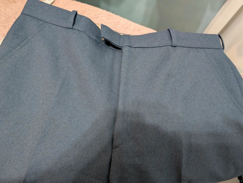 Prächtiger marineblauer Flanellanzug