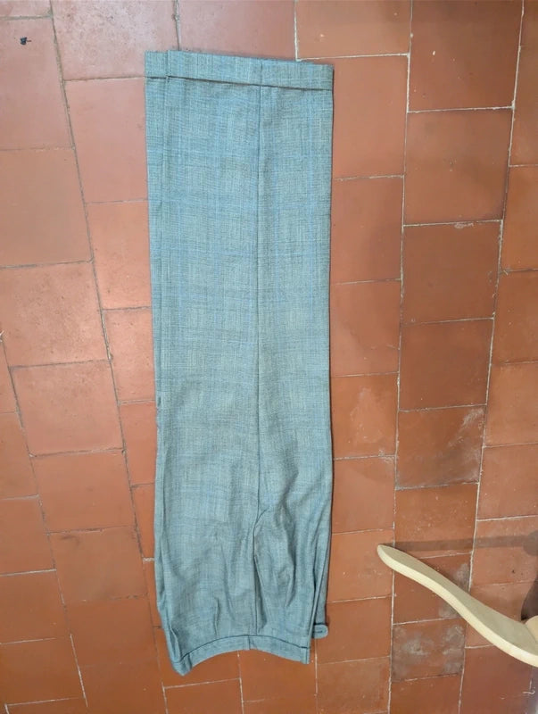 Grauer Prince-of-Wales-Anzug