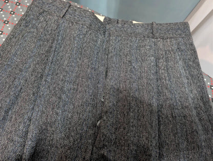 Fabelhafter grauer Wollanzug