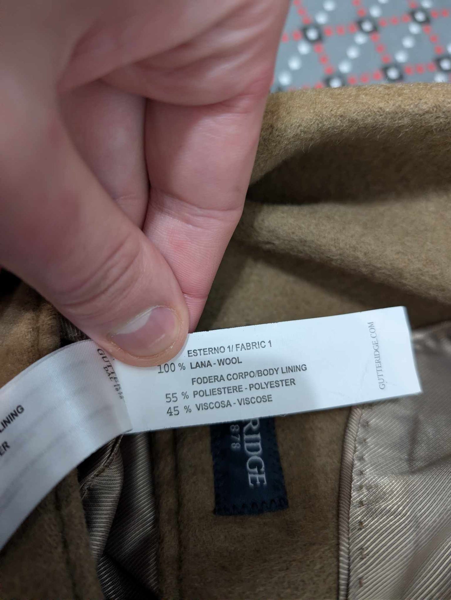 Originaler kamelfarbener, zweireihiger Wollmantel