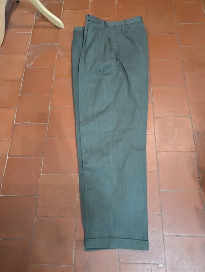 Élégant costume croisé en coton