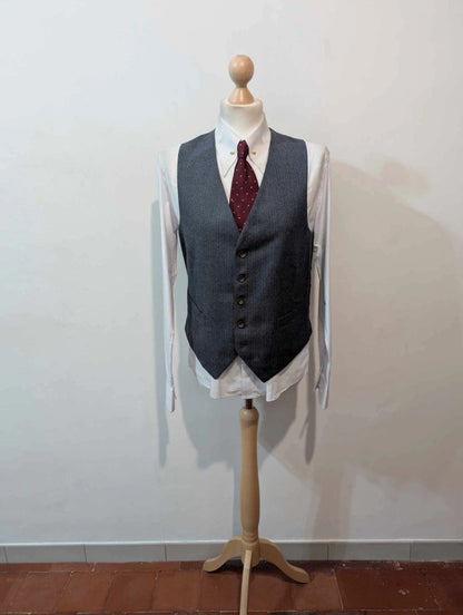 Gentil costume 3 pièces a rayures en flanelle