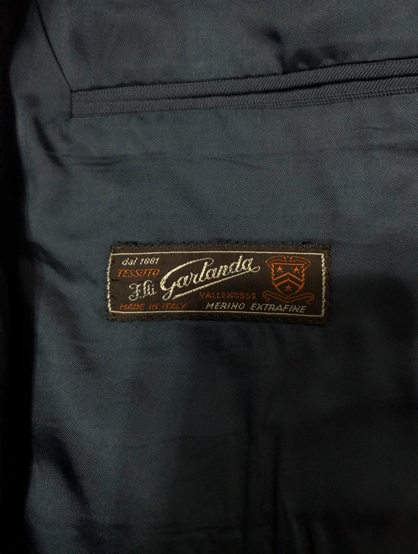 Eleganter marineblauer Zweireiheranzug aus Wolle