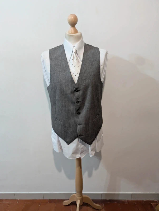 Prächtiger dreiteiliger Wollanzug