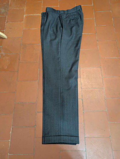 Terrifiant costume croisé pinstripe en laine
