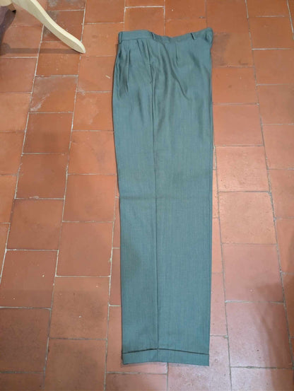 Magnifique costume croisé vert en laine