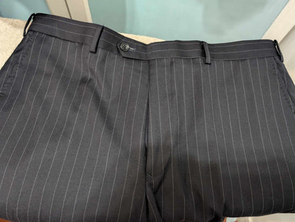 Ravissant costume pinstripe en laine