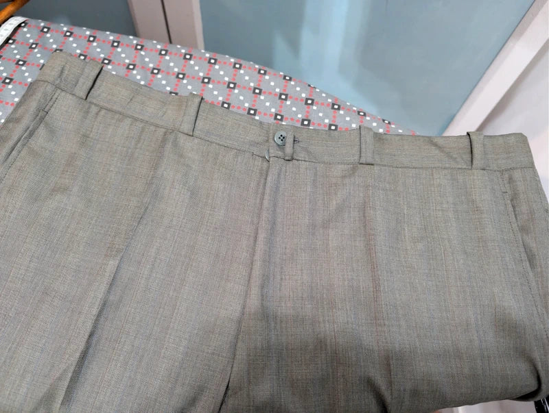 Légendaire costume croisé gris en laine