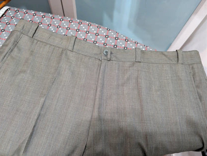 Légendaire costume croisé gris en laine