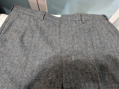 Adorable costume gris en donneegale tweed