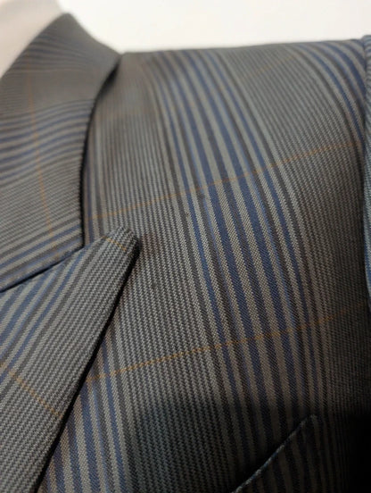 Magnifique costume croisé en laine