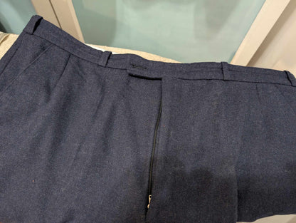 Robuste costume autrichien en flanelle lourde