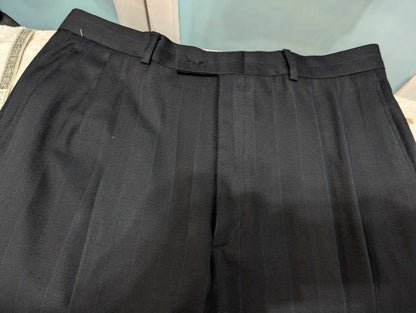 Incroyable costume croisé pinstripe en laine