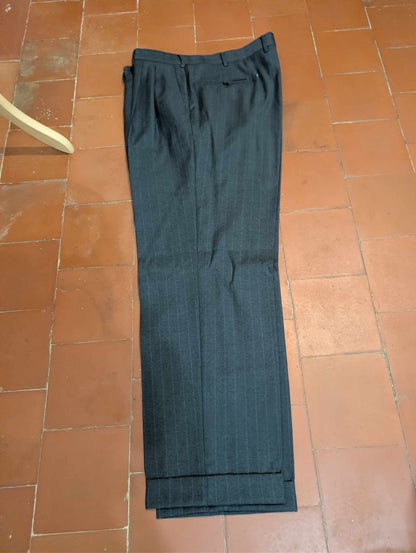 Légendaire costume croisé pinstripe en laine