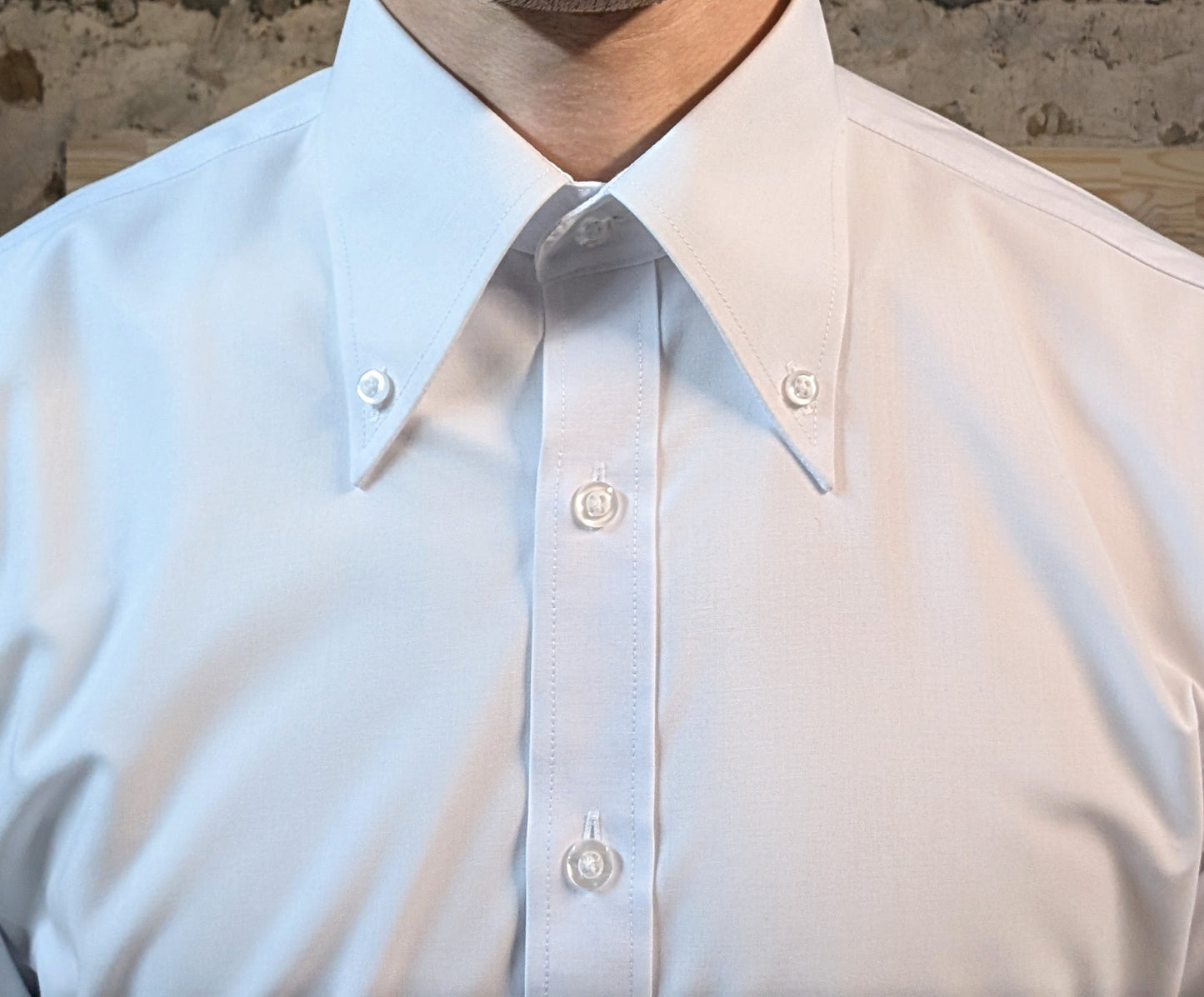 Cotton shirt with 10cm American collar