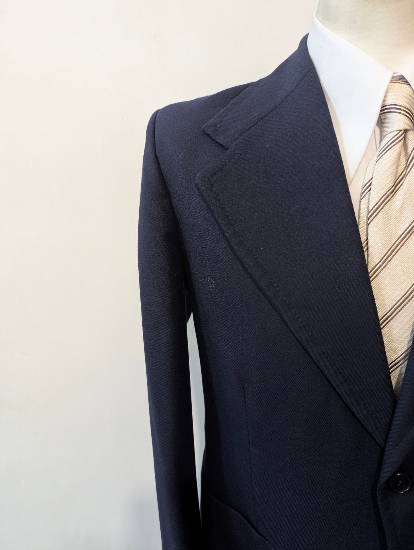 Veste bleu marine en laine