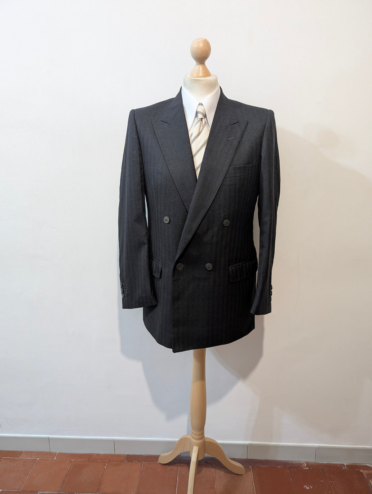 Costume croisé pinstripe en laine