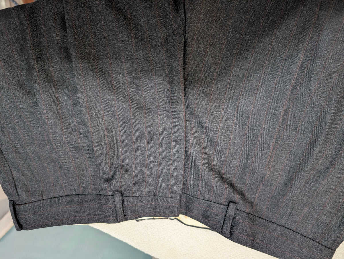 Costume croisé pinstripe en laine