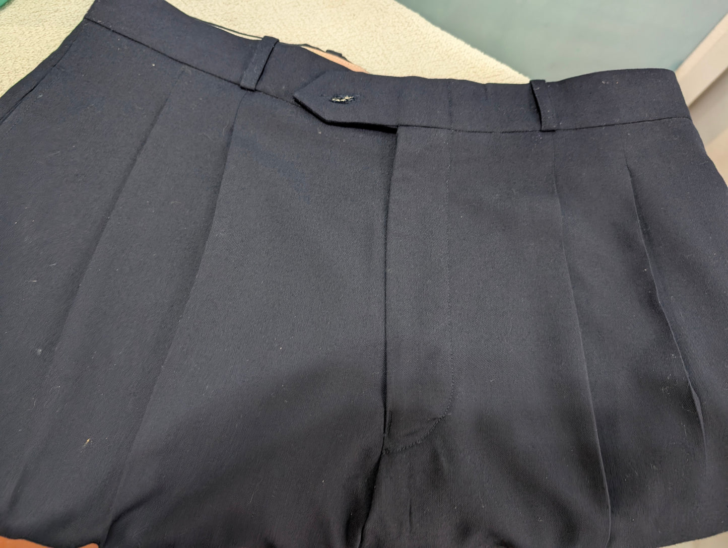 Costume 3 pièces bleu marine en laine froide