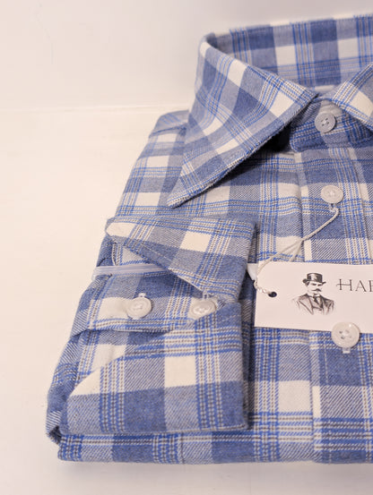 Chemise en flanelle à carreaux bleus