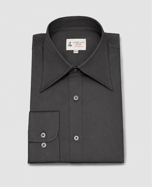 Black shirt