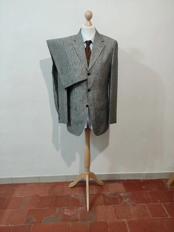 Chalkstripe linen suit