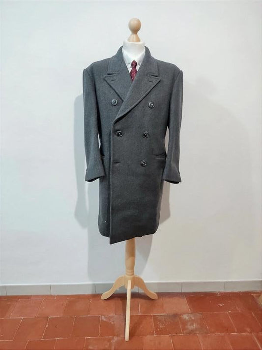 Superb grey double-breasted coat in heavy wool