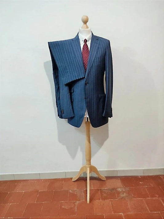 Suitsupply chalkstripe suit